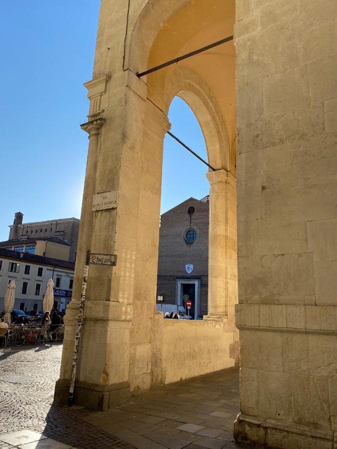 Апартаменты Catoo Dimora Di Design Park In Palazzo Nobiliare Al Duomo Падуя Экстерьер фото