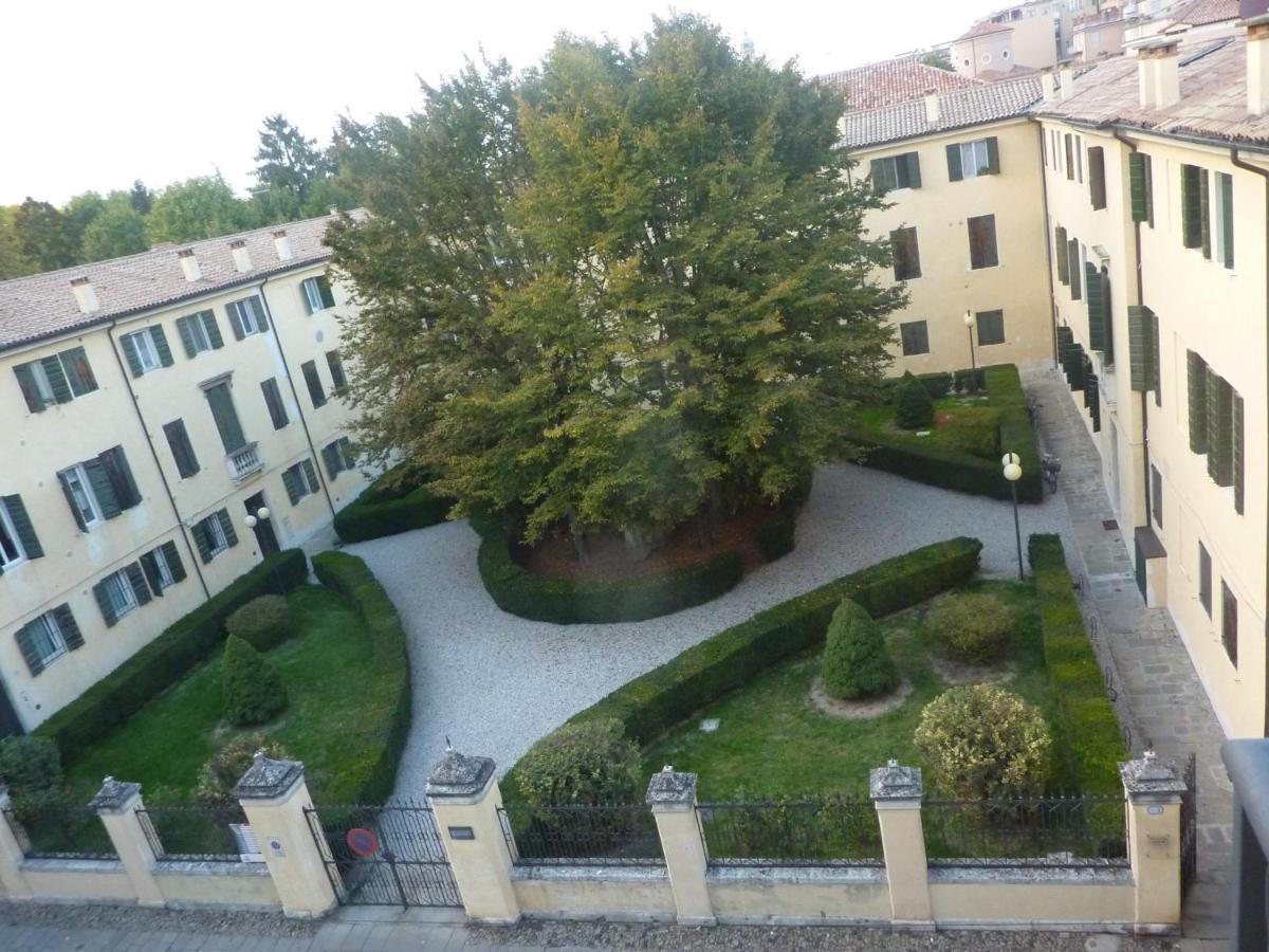 Апартаменты Catoo Dimora Di Design Park In Palazzo Nobiliare Al Duomo Падуя Экстерьер фото